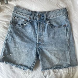 501 vintage levis light wash 🫧